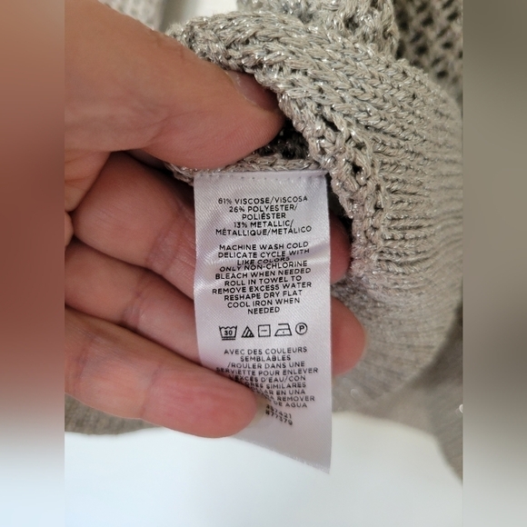 NWT Ann Taylor Silver Shimmer Grey Loose Knit Button Up Cardigan Size S - Picture 7 of 10